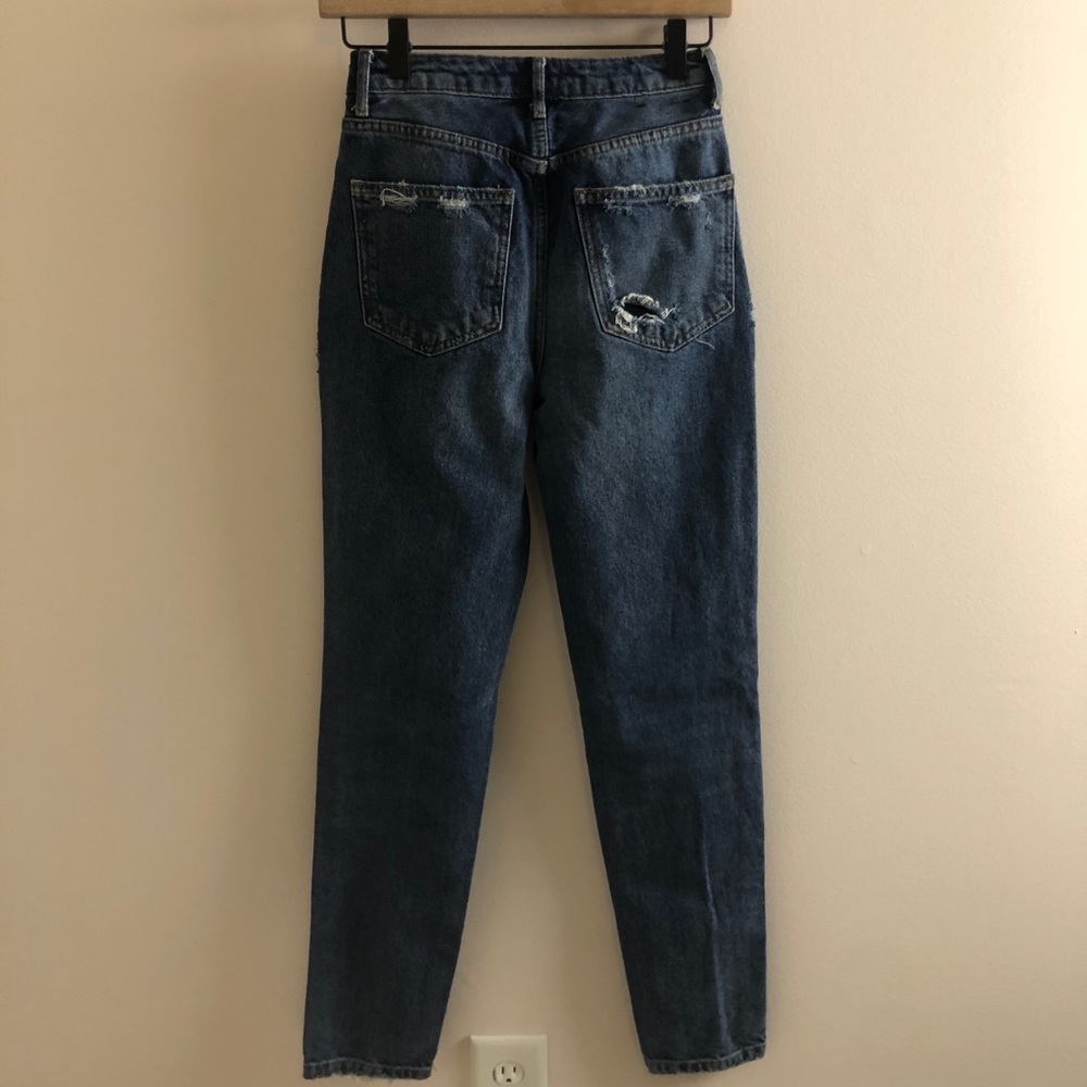 Vtg inspired BDG High Waist Distressed Mom Jeans - Picture 10 of 15